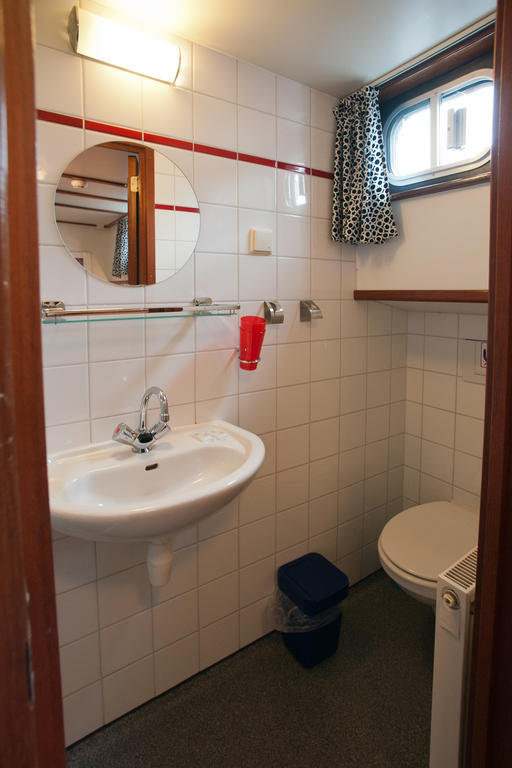 Hotelboot Sarah Амстердам Стая снимка