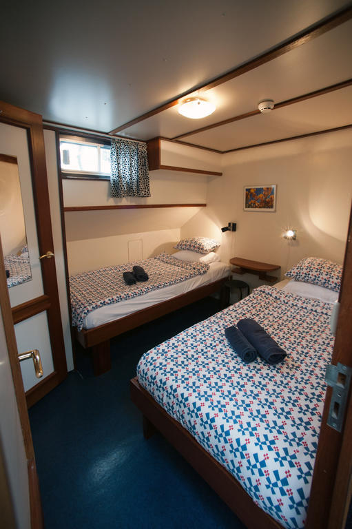 Hotelboot Sarah Амстердам Стая снимка