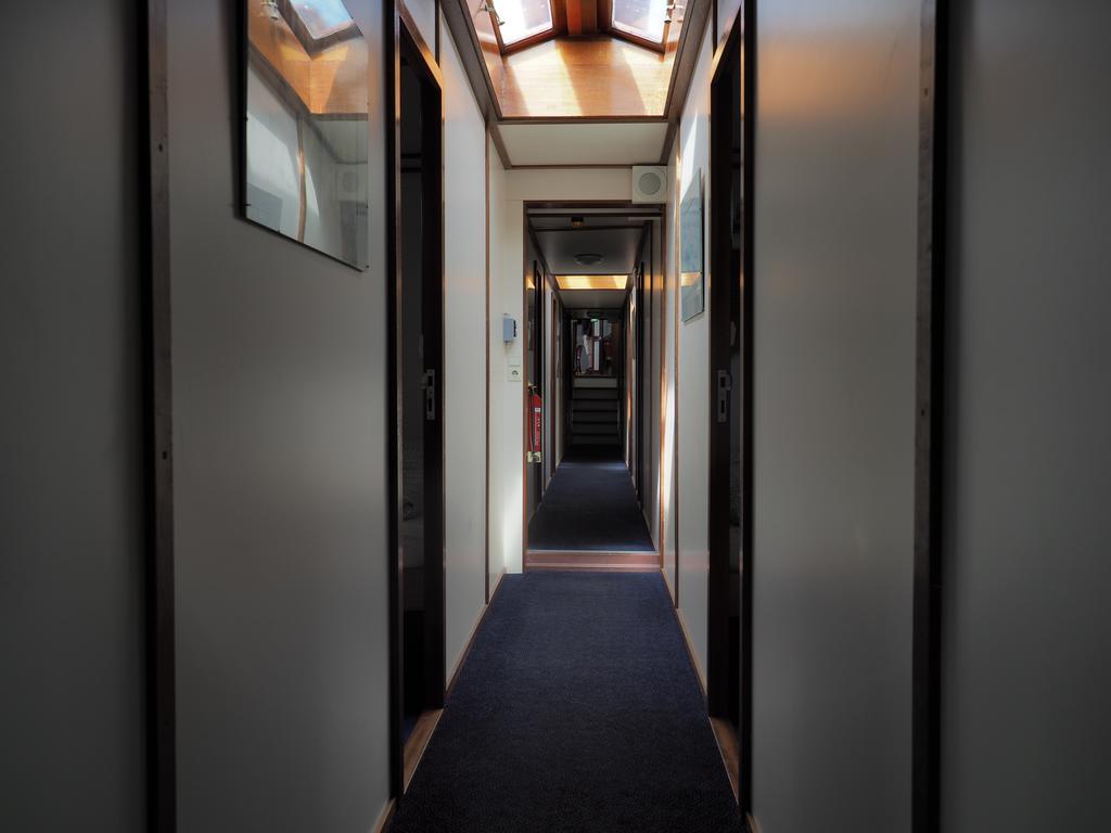 Hotelboot Sarah Амстердам Екстериор снимка