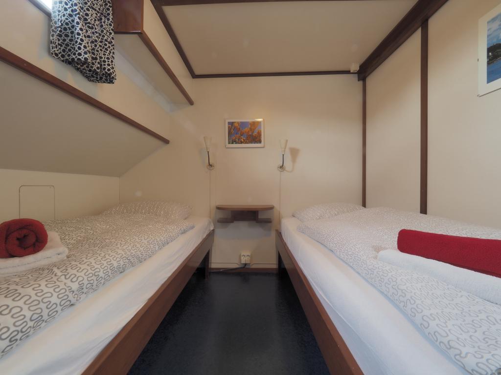 Hotelboot Sarah Амстердам Екстериор снимка